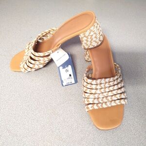 Universal thread women's sandals heels size 9